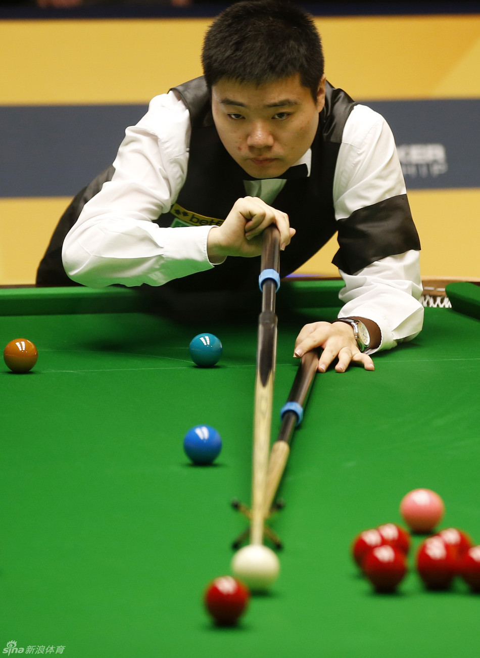 着球迷们去 着球迷们去